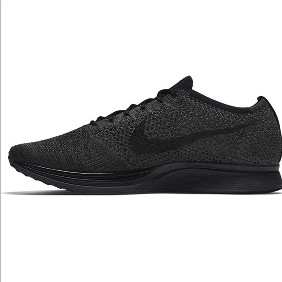 nike flyknit racer 8.5